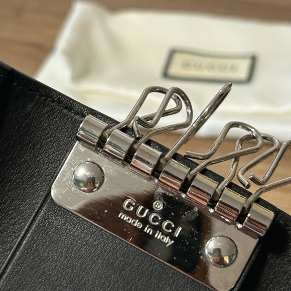 Gucci Black Leather Key Wallet - Picture 12 of 12